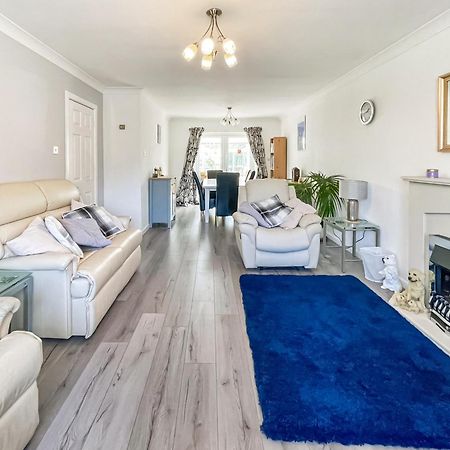 Buxton Holiday Home Bagian luar foto